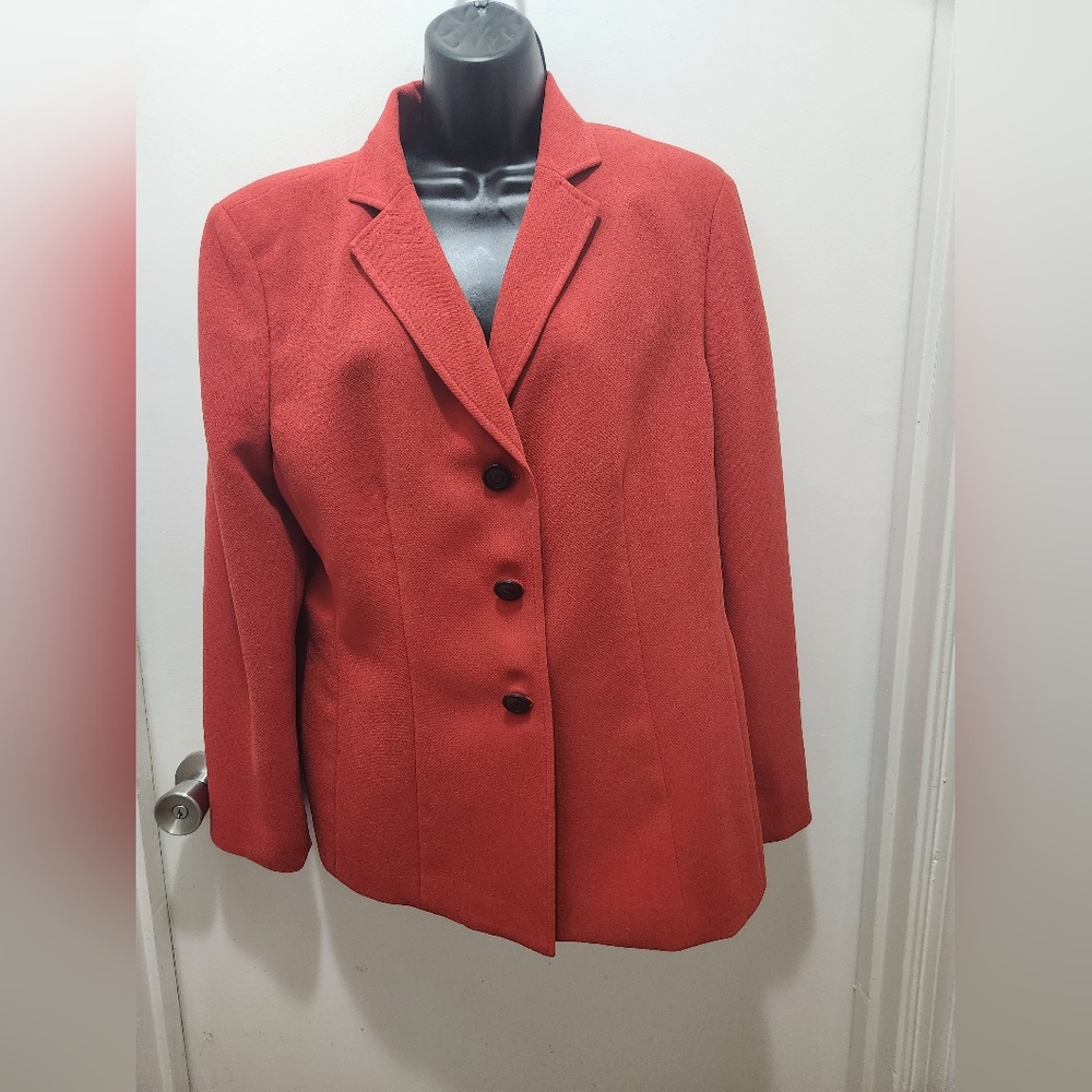 Le Suit Petite Three Button Blazer